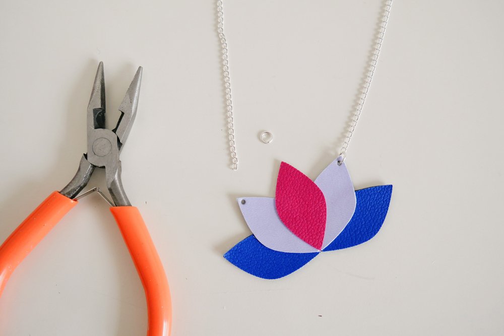 Etape 5 collier