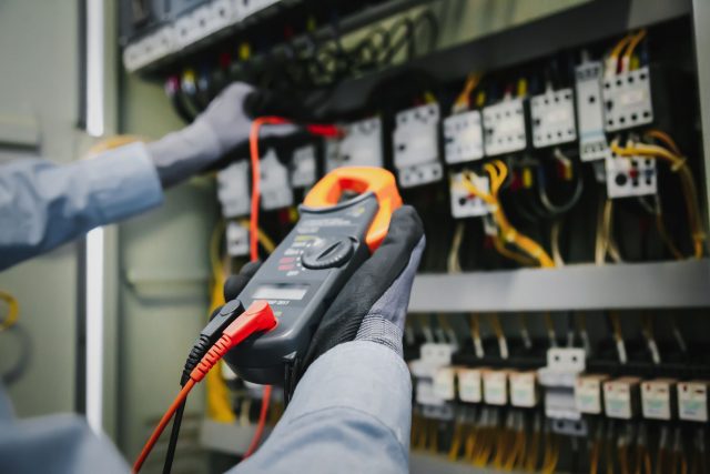 recrutement-technicien-maintenance-électrique-offre-emploi-nantes